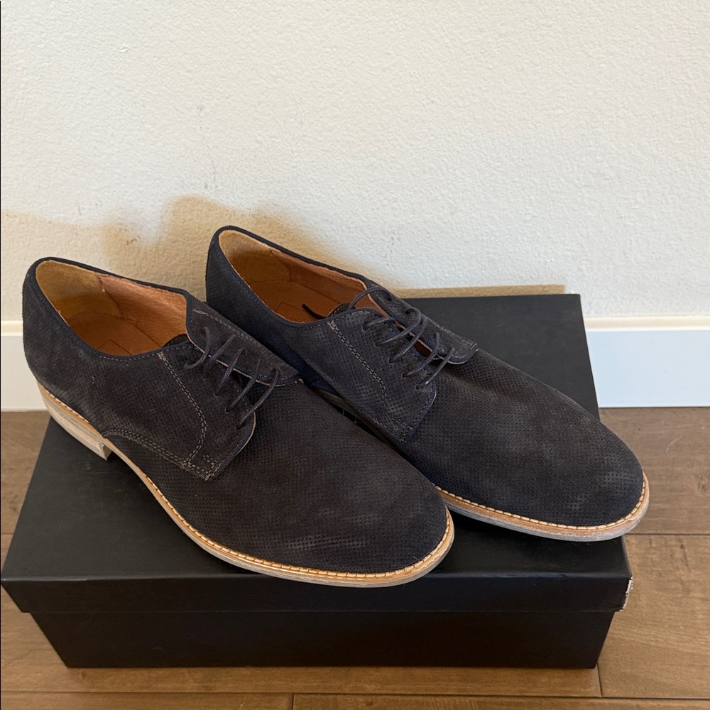 Saks Fifth Avenue Navy Blue Suede Derbys